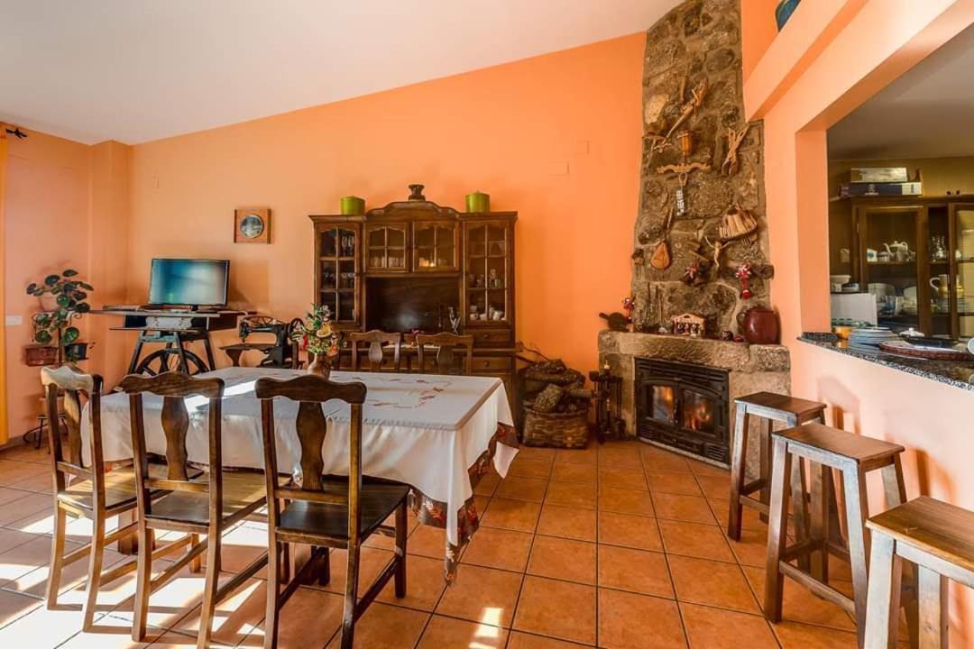 Apartamentos & Casa Rural Boada Con Jardin Interior Y Barbacoa Villamiel Eksteriør billede